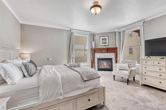 6 Boulder Crescent Street, Colorado Springs, CO 80903