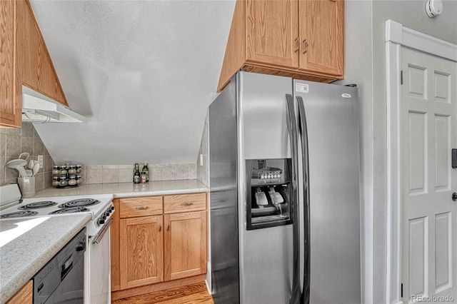 6 Boulder Crescent Street, Colorado Springs, CO 80903