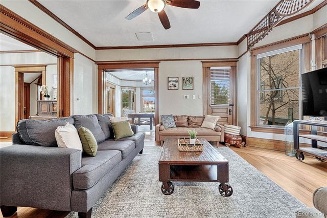 6 Boulder Crescent Street, Colorado Springs, CO 80903