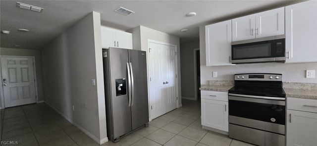 3615 6th ST SW, Lehigh Acres, FL 33976