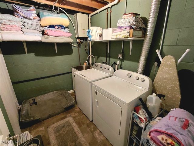 482 Bantam Ridge Road, Wintersville, OH 43953