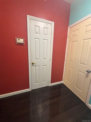 165 Commodore Circle W, Arverne, NY 11692