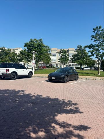 165 Commodore Circle W, Arverne, NY 11692