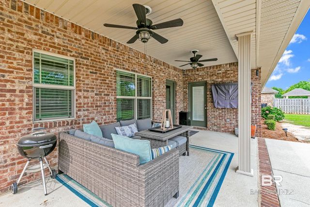 323 Wakefield Avenue, Fairhope, AL 36532