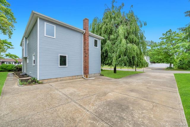 46 Jamaica Avenue, Wyandanch, NY 11798