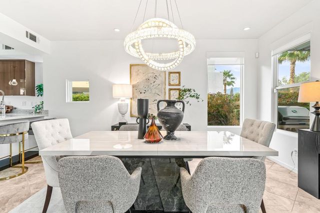 561 Skylar Lane, Palm Springs, CA 92262