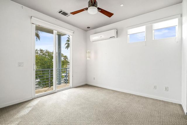 561 Skylar Lane, Palm Springs, CA 92262