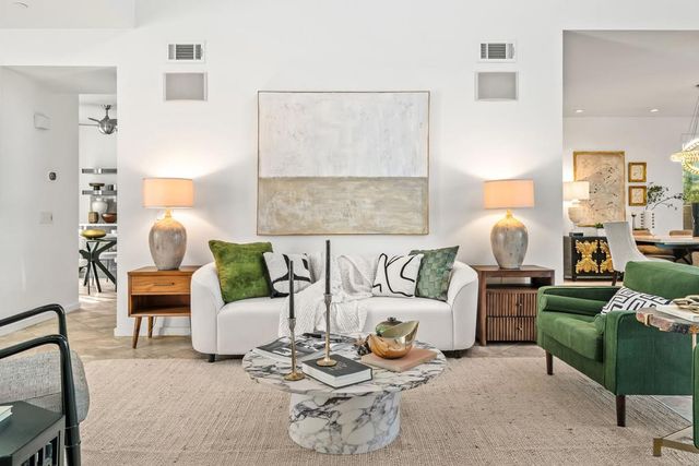 561 Skylar Lane, Palm Springs, CA 92262