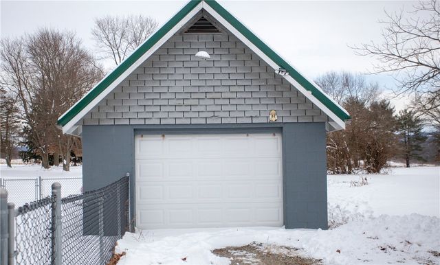 1366 Mount Pleasant Rd, Upper Tyrone Twp, PA 15666