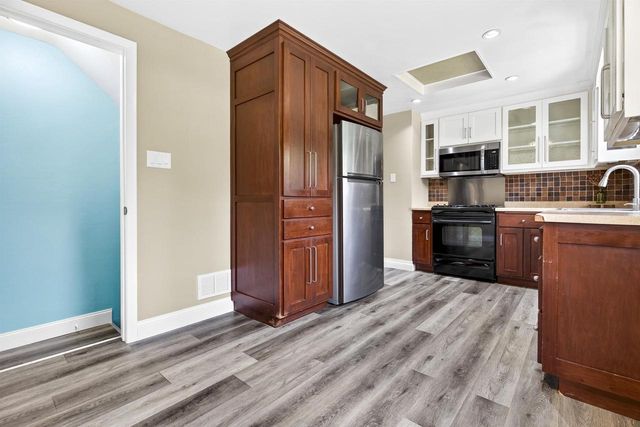 1029 LANGLADE AVENUE, Green Bay, WI 54304