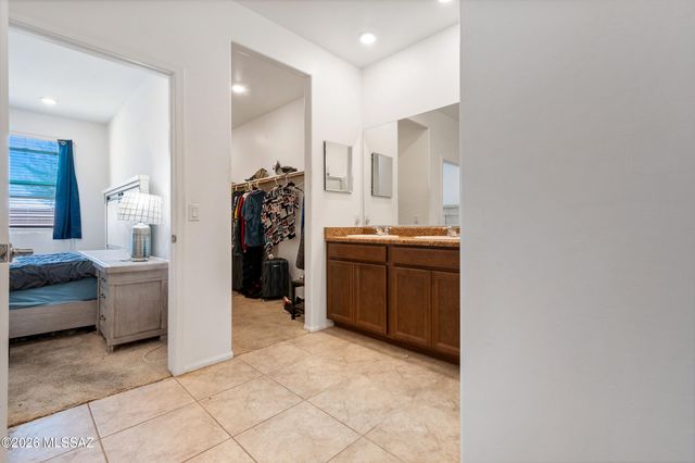 6265 S Desert Peak Drive, Tucson, AZ 85706