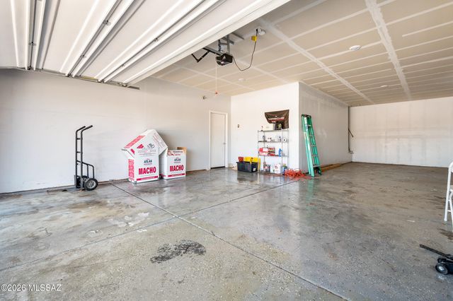 6265 S Desert Peak Drive, Tucson, AZ 85706