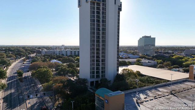 7701 Wurzbach Rd Apt 406, San Antonio, TX 78229