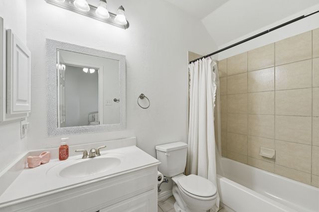 3913 Tidal Drive, Carrollton, TX 75007
