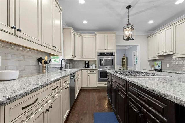 1154 Ward Creek Drive SW, Marietta, GA 30064