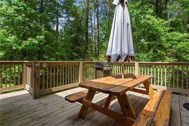 1154 Ward Creek Drive SW, Marietta, GA 30064