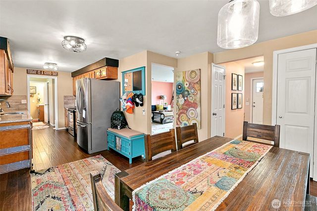 1011 9th St NE, Auburn, WA 98002