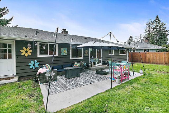 1011 9th St NE, Auburn, WA 98002