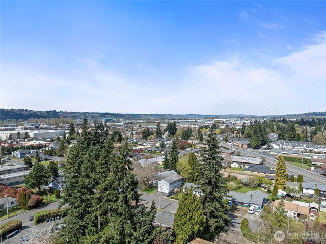 1011 9th St NE, Auburn, WA 98002