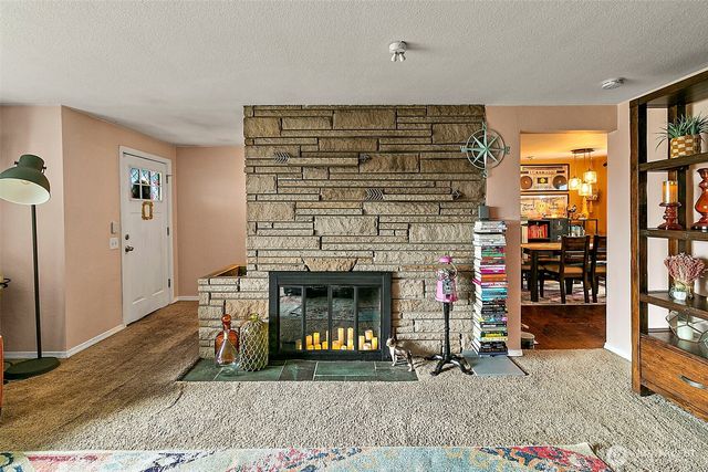 1011 9th St NE, Auburn, WA 98002