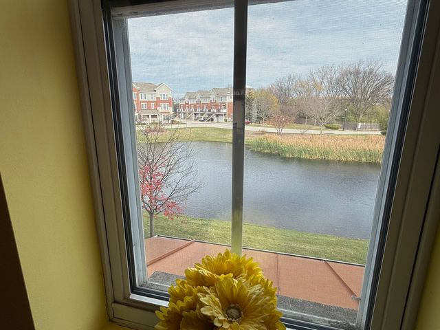 2225 S Crambourne Way, Arlington Heights, IL 60005