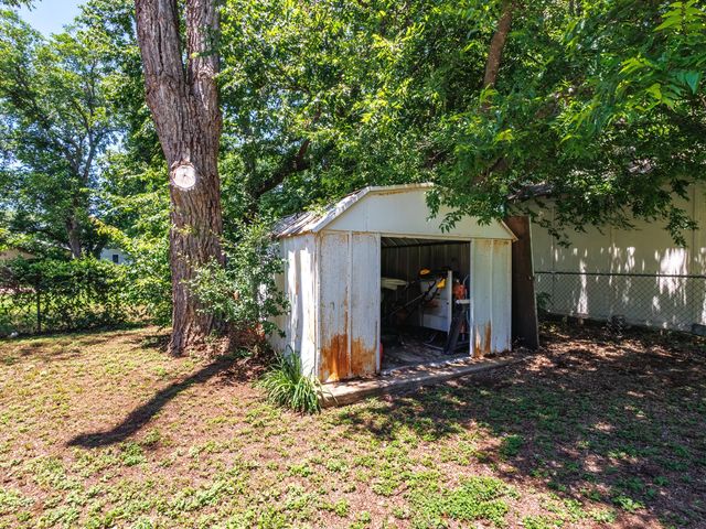 2812 1st Street, Brownwood, TX 76801
