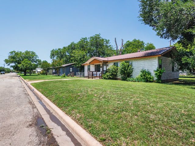 2812 1st Street, Brownwood, TX 76801
