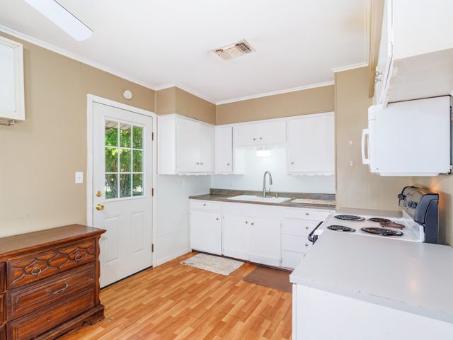 2812 1st Street, Brownwood, TX 76801
