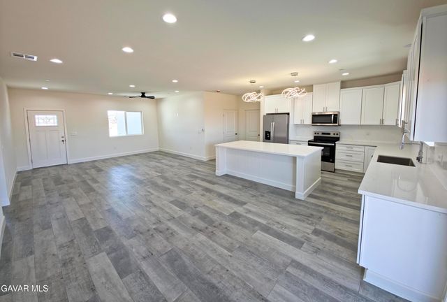 20424 Georgetown Street, California City, CA 93505