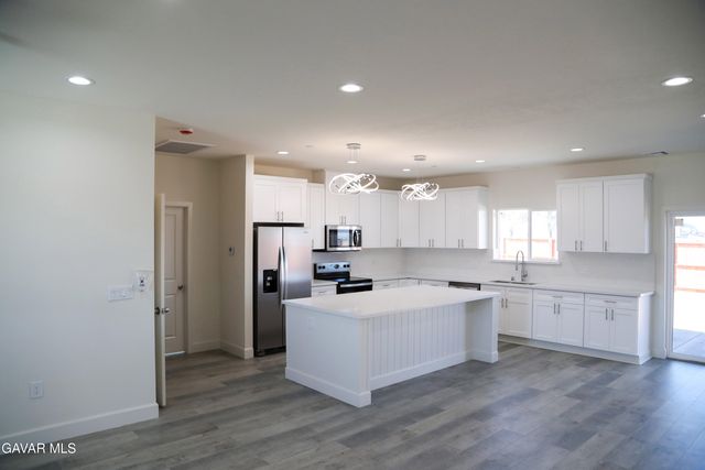 20424 Georgetown Street, California City, CA 93505