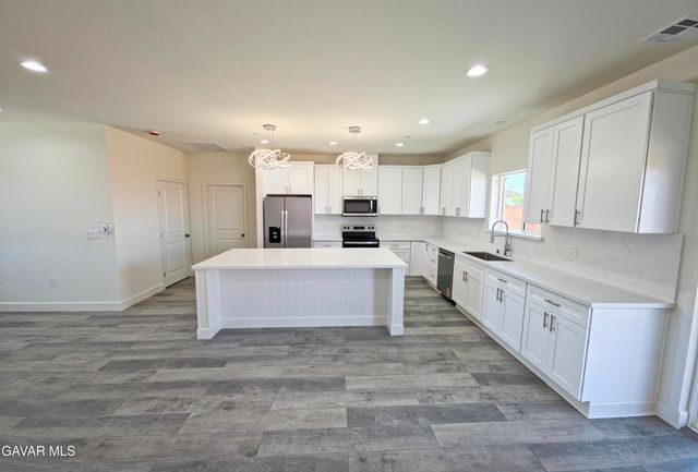 20424 Georgetown Street, California City, CA 93505