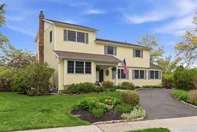 2 W Oak Hill Drive, Oyster Bay, NY 11771