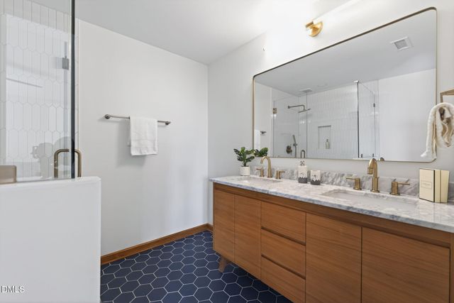 5916 Old Nc 86, Chapel Hill, NC 27516