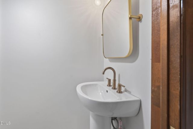 5916 Old Nc 86, Chapel Hill, NC 27516