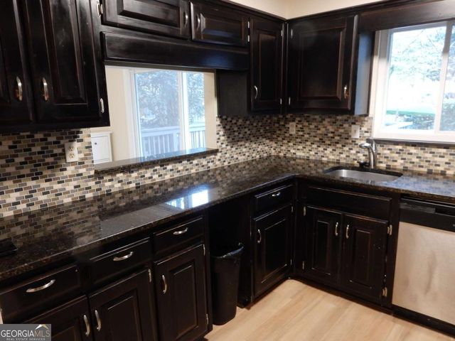 1057 Riverbend Club Drive, Atlanta, GA 30339