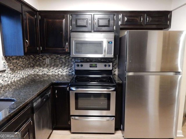 1057 Riverbend Club Drive, Atlanta, GA 30339