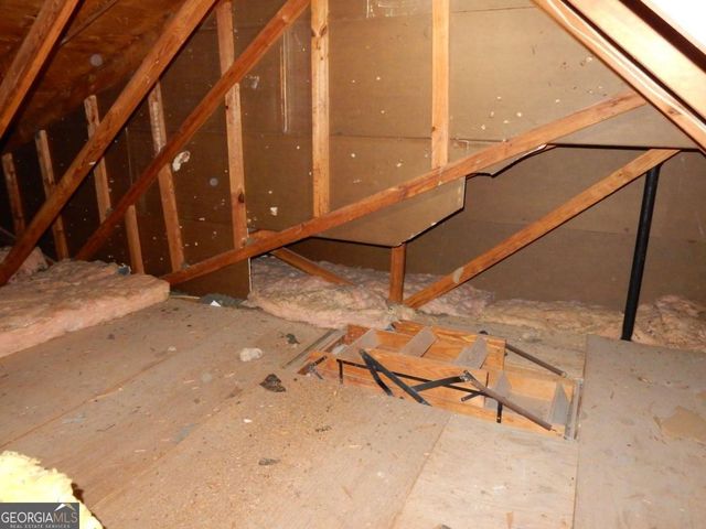 1057 Riverbend Club Drive, Atlanta, GA 30339