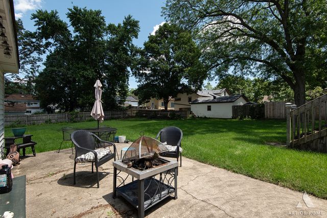 220 E 15th Street 1, Lockport, IL 60441
