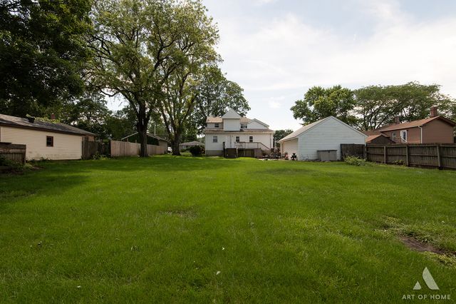 220 E 15th Street 1, Lockport, IL 60441