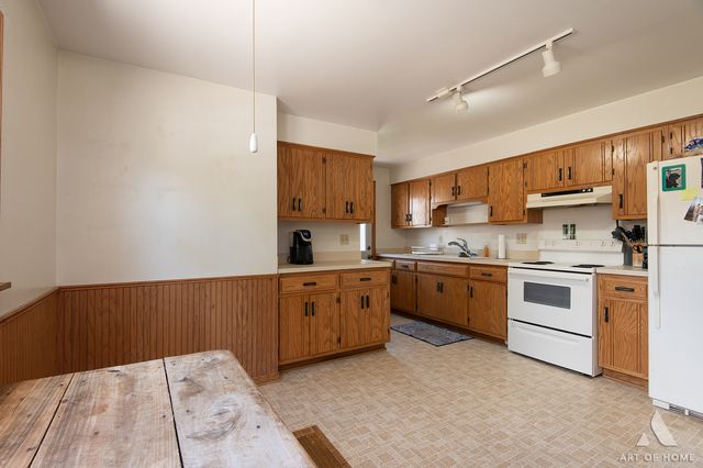 220 E 15th Street 1, Lockport, IL 60441