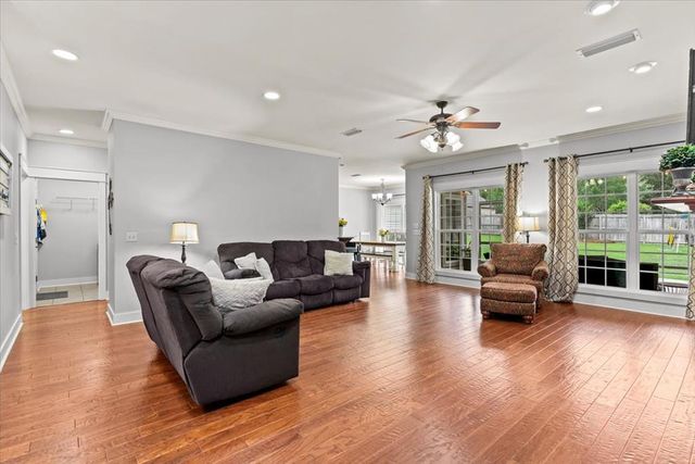 105 Carnegie Court, Dothan, AL 36305