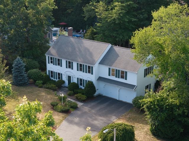 4 Flint Meadow Ln, Shrewsbury, MA 01545