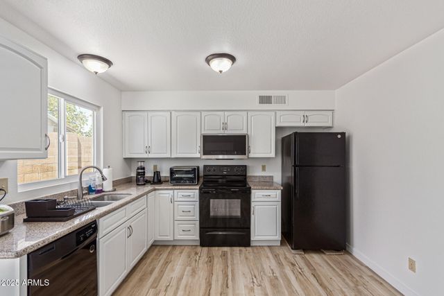 5918 S PARKSIDE Drive, Tempe, AZ 85283