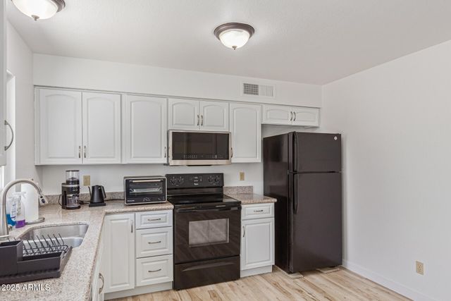 5918 S PARKSIDE Drive, Tempe, AZ 85283