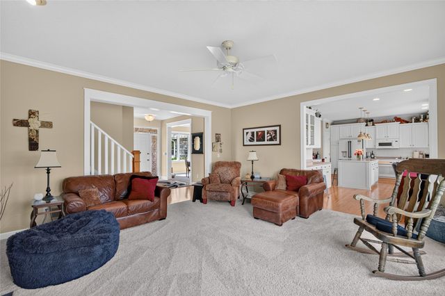 6609 Hampton Court, Johnston, IA 50131