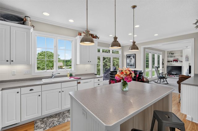 6609 Hampton Court, Johnston, IA 50131
