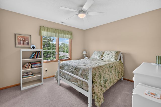 6609 Hampton Court, Johnston, IA 50131