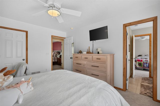 6609 Hampton Court, Johnston, IA 50131
