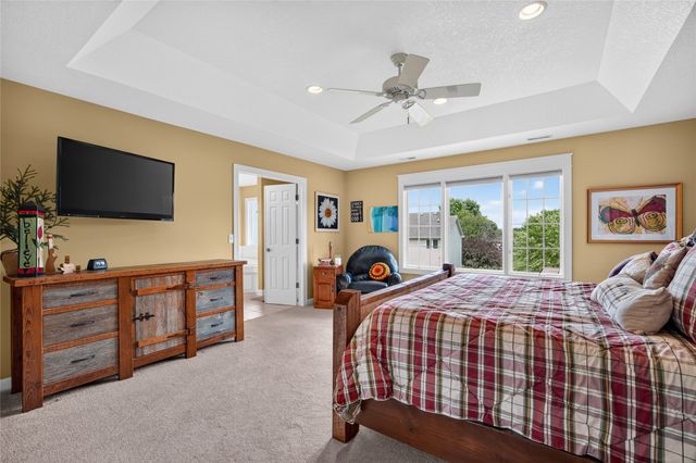 6609 Hampton Court, Johnston, IA 50131