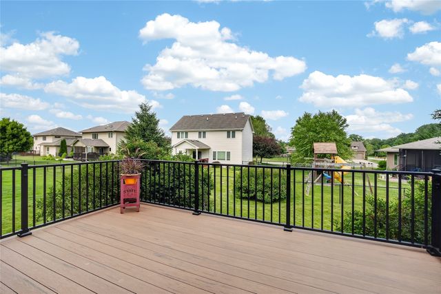 6609 Hampton Court, Johnston, IA 50131